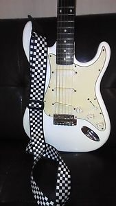 Fender ST-362V Stratocaster Japan "E" Serial Lace Gold Sensors 1986-87 White