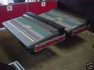 YAMAHA PM4000 - 48 x 4 stereo ch. MIXING CONSOLE