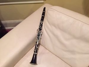 BUFFET CRAMPON PARIS PROFESSIONAL R13 Bb WOOD CLARINET WITH SILVER PLATED KEYS