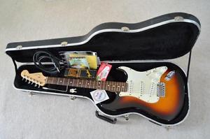 GENUINE AMERICAN STRATOCASTER FENDER GUITAR WITH HARD CASE AND ACCESSORIES