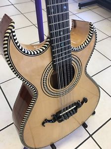 Bajo Quinto Pasaye Doble Curva + FREE CASE