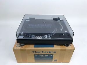 TECHNICS SL-1200 MK6  in Excellent Condition w/ Original Box