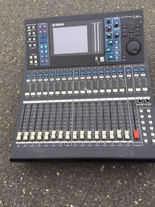 Yamaha LS9-16 Mixer