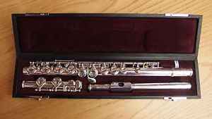 YAMAHA YFL-411 II SILVER FLUTE IMMACULATE QUERFLÖTE | VIDEO STREAM