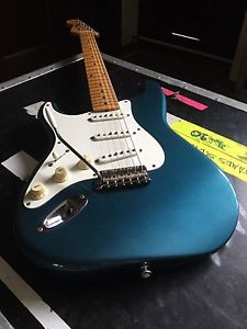 Left handed 1984 Tokai Goldstar TST55