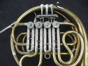 RARE COR GEBR ALEXANDER EN FA - COR SIMPLE AVEC PISTON POUR SONS BOUCHES mod 93