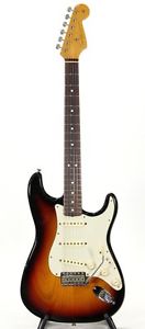 Fender USA American Vintage 62 Stratocaster 1997 3-Color Sunburst E-guitar
