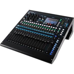 Allen & Heath QU16 Digital mixing desk with flightcase/dogbox