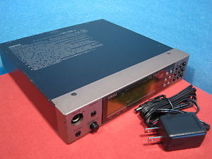 YAMAHA VL70-m VL70m Acoustic Modeling Sound Module w/ Power Supply 100-240V