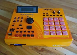 Akai MPC 2000xl / Very rare Se2 model + Cf card drive + extras