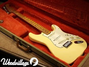Fender Yngwie Malmsteen Stratocaster Electric Guitar Free shipping