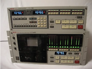 Akai MG14D analog recorder