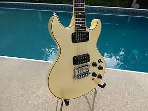 Fender Flame Elite 1986 Collector Clean Peal White Robben Ford