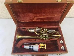 Excellent 1960's Super Olds Model Cornet w/ 2 Mouthpieces Case Fullerton, Calif.