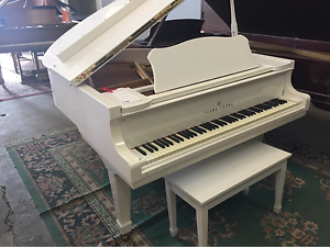 1989 Young Chang White Gloss Baby Grand Piano | #G056929