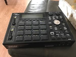 mpc 1000 akai mpc1000 sampler sequencer black