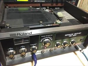 Roland RE-150 SPACE ECHO ANALOG TAPE ECHO DELAY EFFECT tested OK
