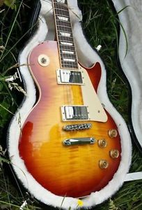 2013 Gibson Les Paul Traditional Electric Guitar - Honey Burst