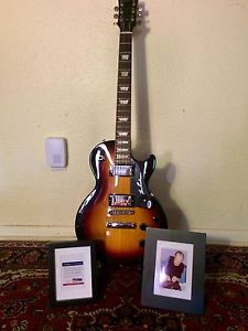 Gibson Les Paul Special Edition Robot guitar autographed by Les Paul