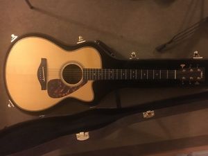 Yamaha  LSX 26C chitarra acustica