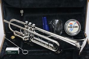 YAMAHA Custom Xeno YTR8335UGSII BRASS Mouthpiece Hard CASE Professional TRUMPET