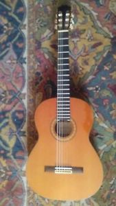 1975 Aranjuez No. 6 Classical Guitar with Kohno Top
