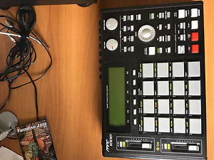 AKAI MPC1000 black w/ JJOS2XL. 128mb RAM.