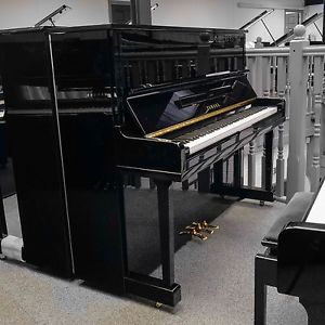 Used Yamaha MX100 upright piano C1994