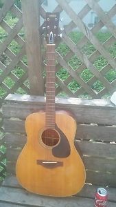 Vintage Yamaha FG 180 Red Label Made in Taiwan Acoustic Guitar in Case
