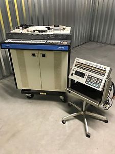 ENREGISTREUR MULTIPISTE NUMÉRIQUE 24 PISTES  SONY PCM 3324 + REMOTE 3310 DASH