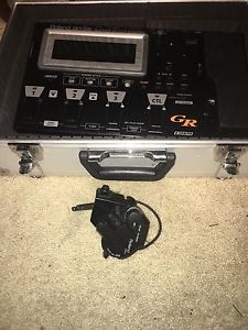 Roland GR-55 Guitar Synth Black With GK-3 Pickup