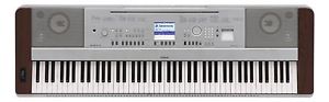 Yamaha Portable Grand  DGX 640