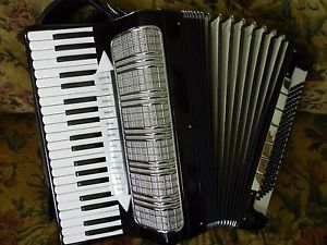 Italian Double Tone Chamber Accordion