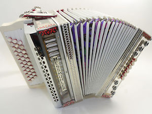 Steirische Harmonika , Hessmühler, durchsichtiges Gehäuse, B-Es-As