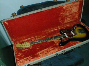 PRE CBS 1963 FENDER JAGUAR GUITAR WITH CASE