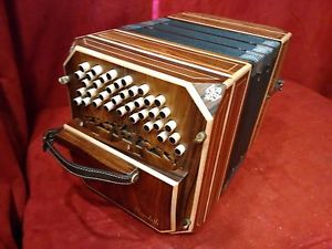 NEW Scandalli Bandoneon Rosewood 142 Tone Argentinean System Italy LM 39/37