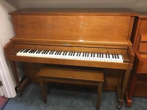 Baldwin 243 Hamilton Studio Upright Piano