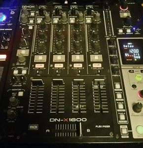 Denon DN-X1600 4-Channel Digital DJ Mixer Traktor/Serato MIDI capable