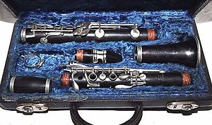* V. Kohlert's Sons Graslitz   Wood Clarinet Made in Czechoslovakia Bb LP