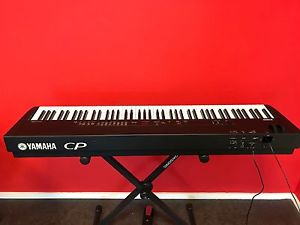 Yamaha CP33 piano with softcase