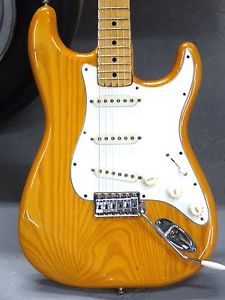 1975 Fender Stratocaster an all original 42 year old vintage Strat !