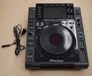 Pioneer CDJ 2000 PROFESSIONAL MULTI PLAYER Turntable