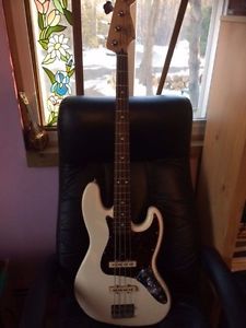 '62 Jazz Bass Replica