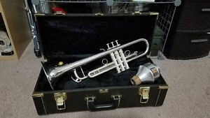 Yamaha Xeno Trumpet, Silver, Jazz Mute