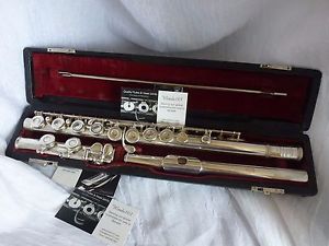 William S. Haynes Flute *Solid Sterling Silver * Circa 1958 *Sounds Great
