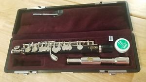 Yamaha YPC-32 Plastic Piccolo w/ Silver Plated Keys & Headjoint MINT CONDITION!