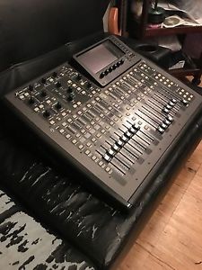Behringer X32, 32 Channel, Black, Compact Digital Mixing Console