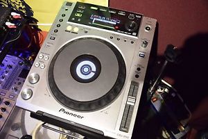 Pioneer CDJ-850 DJ Digital Media Player