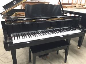 Yamaha G2 grand piano Ebony Los Angeles 978122