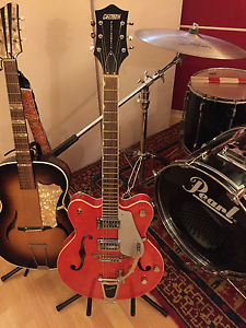 Gretsch Electromatic G5122 Hollow Body E-Gitarre in Ltd Orange